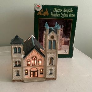 Vintage Dickens Keepsake Porcelain Lighted house